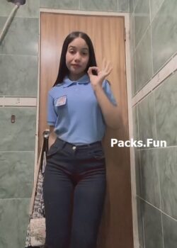 Pack Colegiala Follando en Baños del Colegio + 3 Videos 14