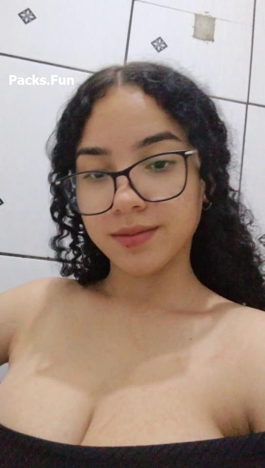 Morrita sumisa de enormes tetas 10