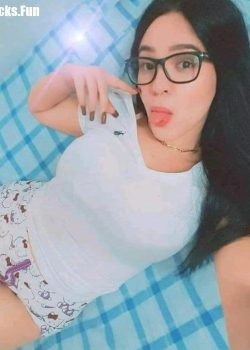 Mi vecina Marisol es bien putita 10