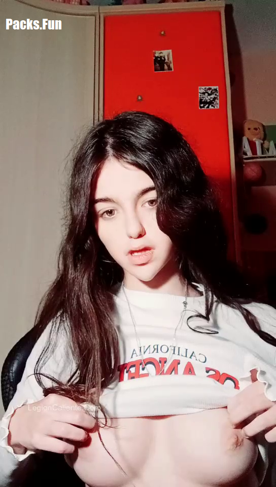 Video Rica Flaca Mostrando Las Tetas 10