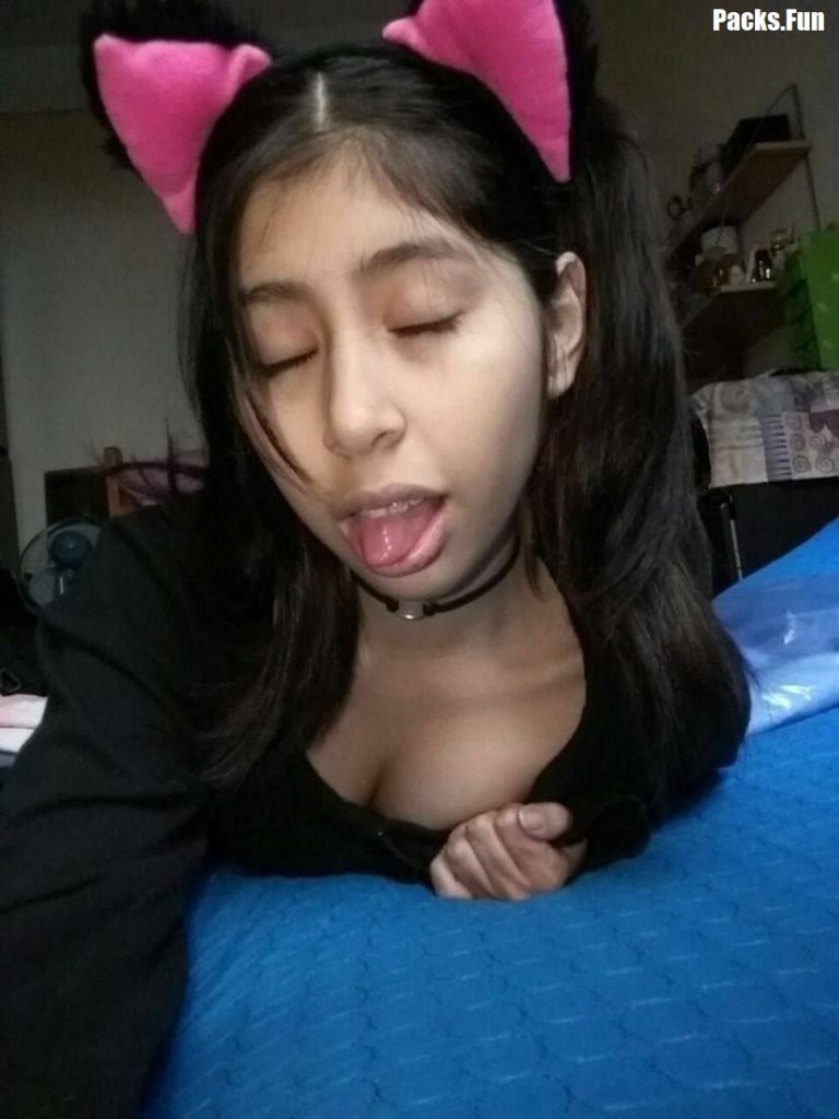Aporte Pack De Karla Mostrando Las Tetas 10