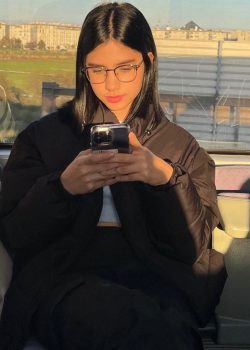 Flaca de la uni mostrando el culo 14