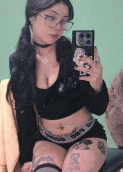 Flaca Gotica Follando 5